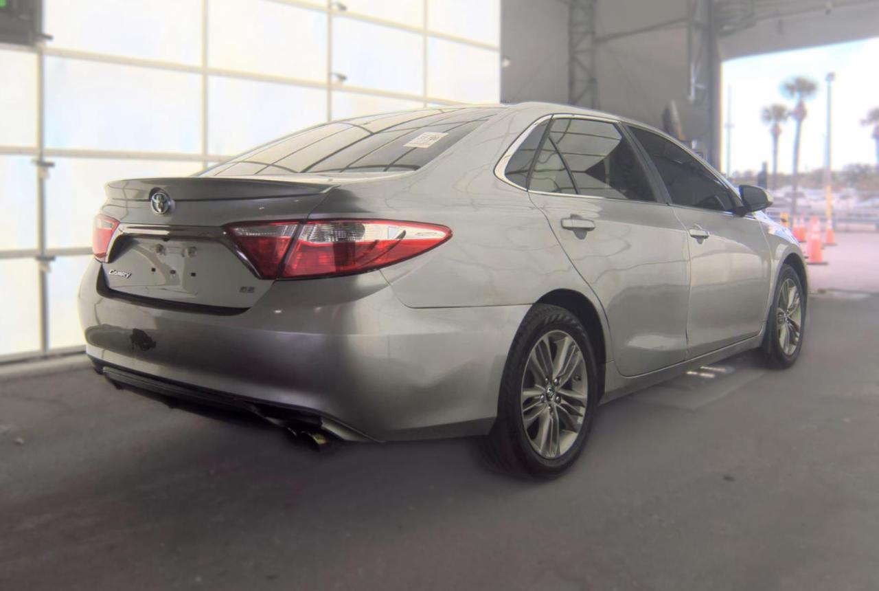 Toyota Camry  2017