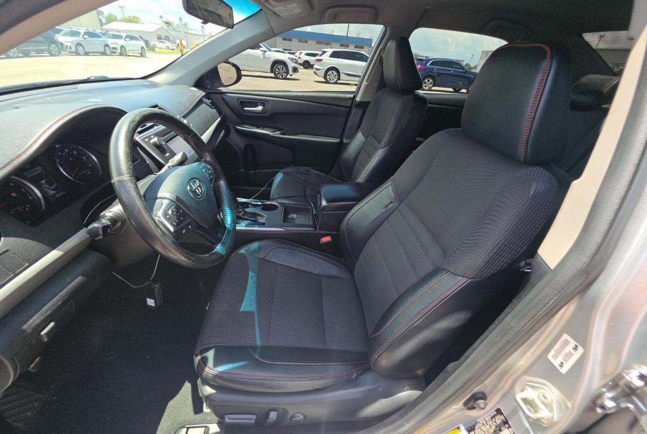 Toyota Camry  2017