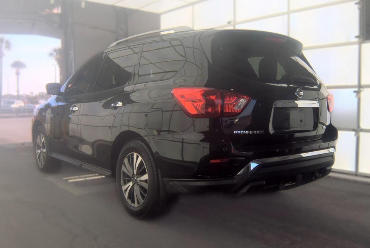 Nissan Pathfinder  2017