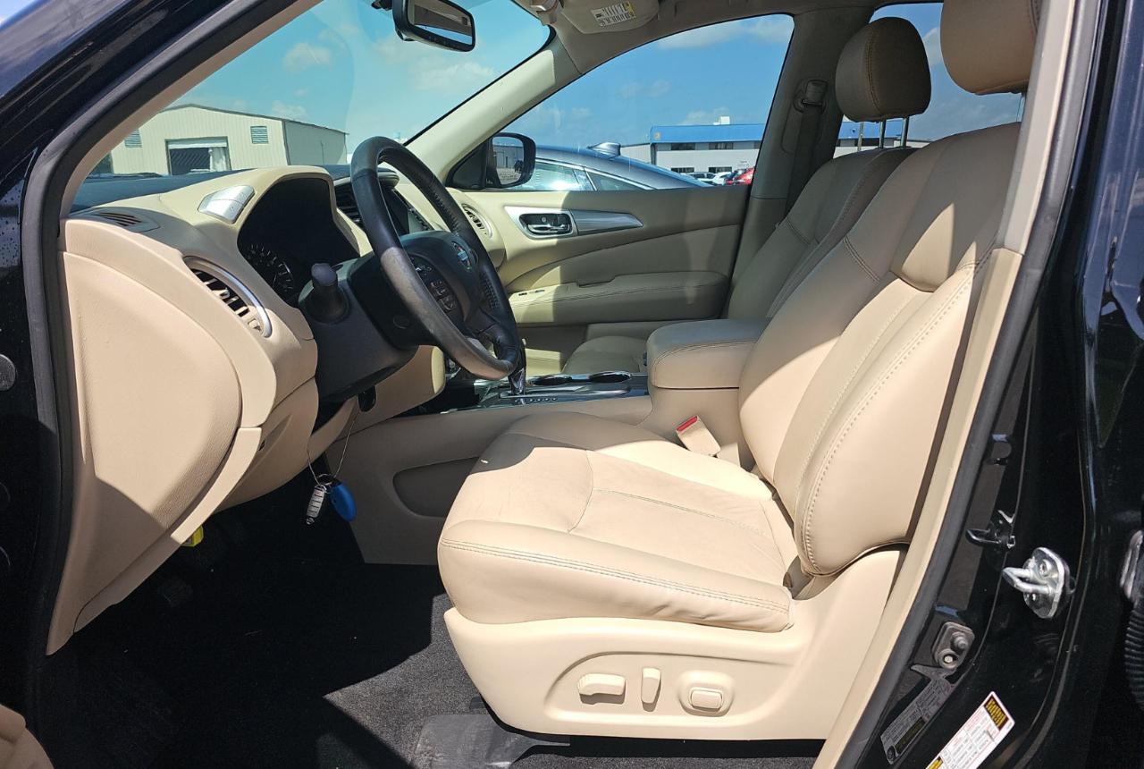 Nissan Pathfinder  2017