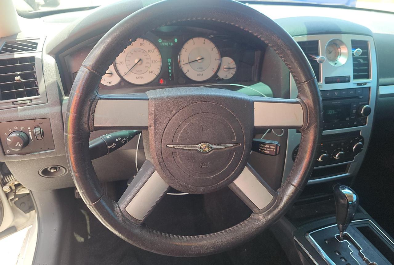 Chrysler 300  2010