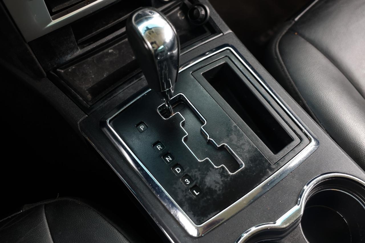 Chrysler 300  2010