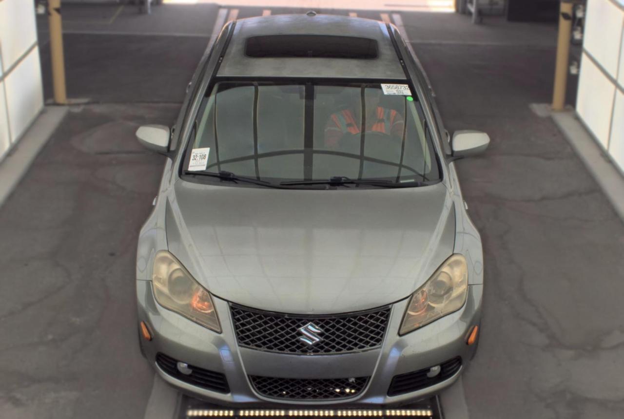 Suzuki Kizashi  2011