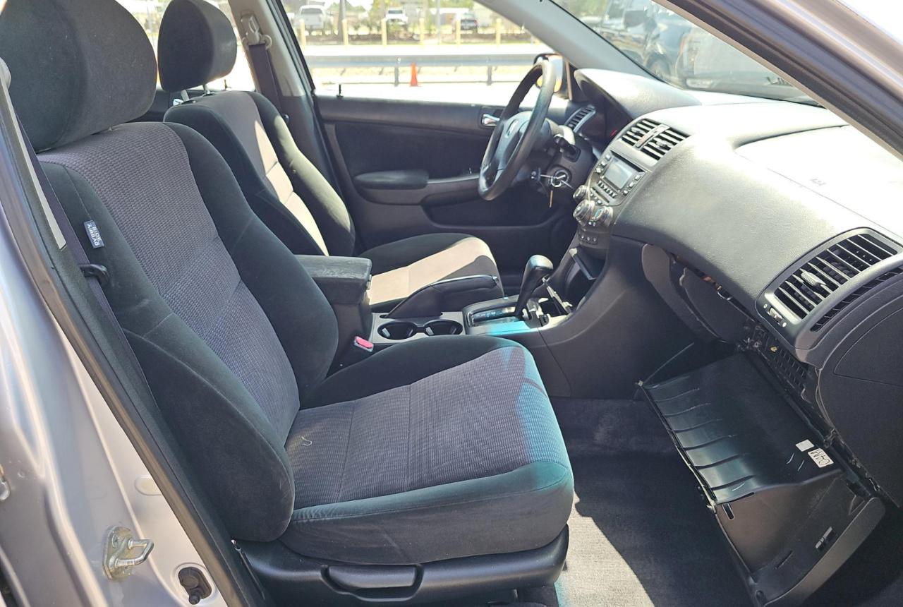 Honda Accord Sdn  2005