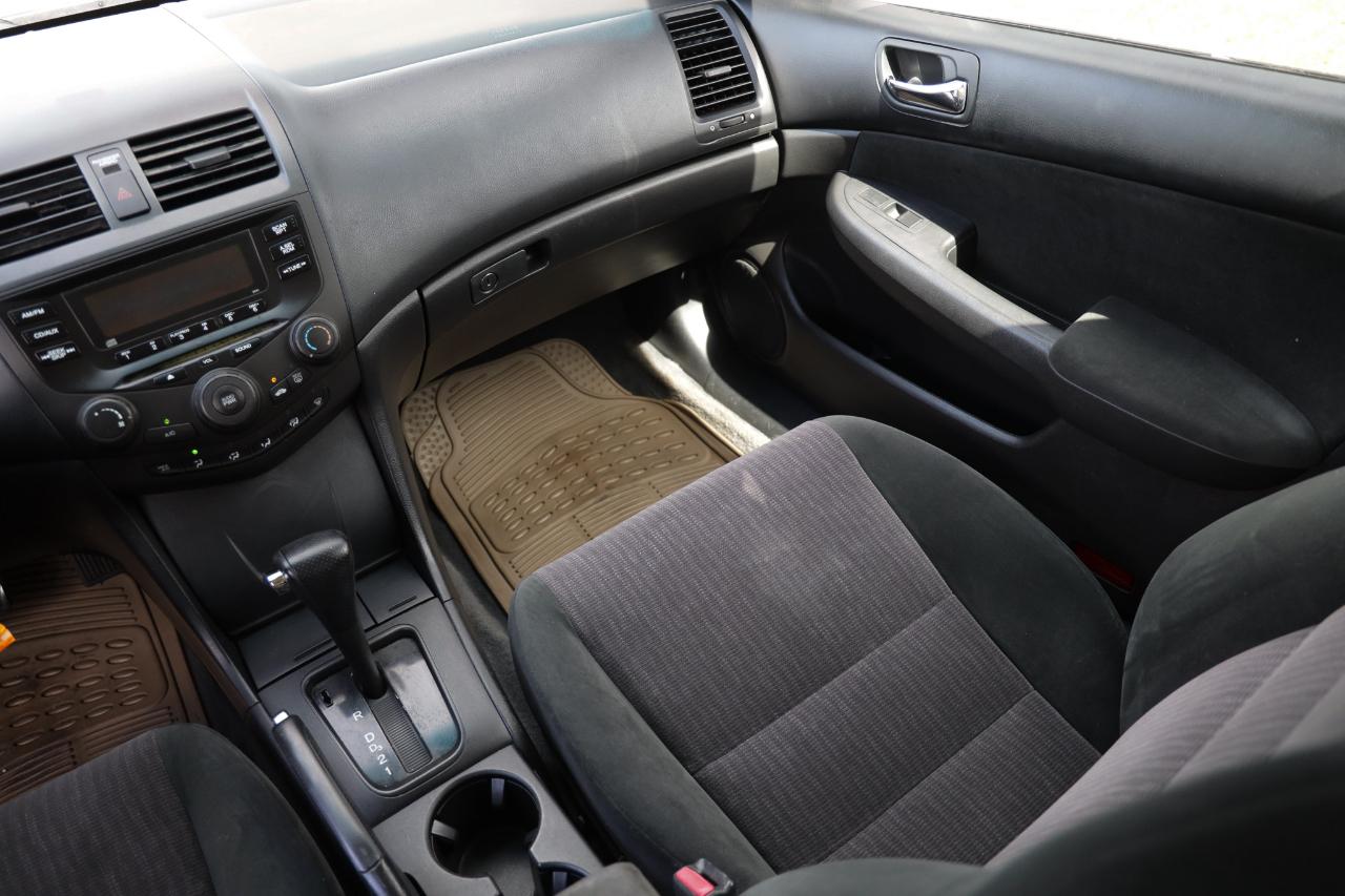 Honda Accord Sdn  2005
