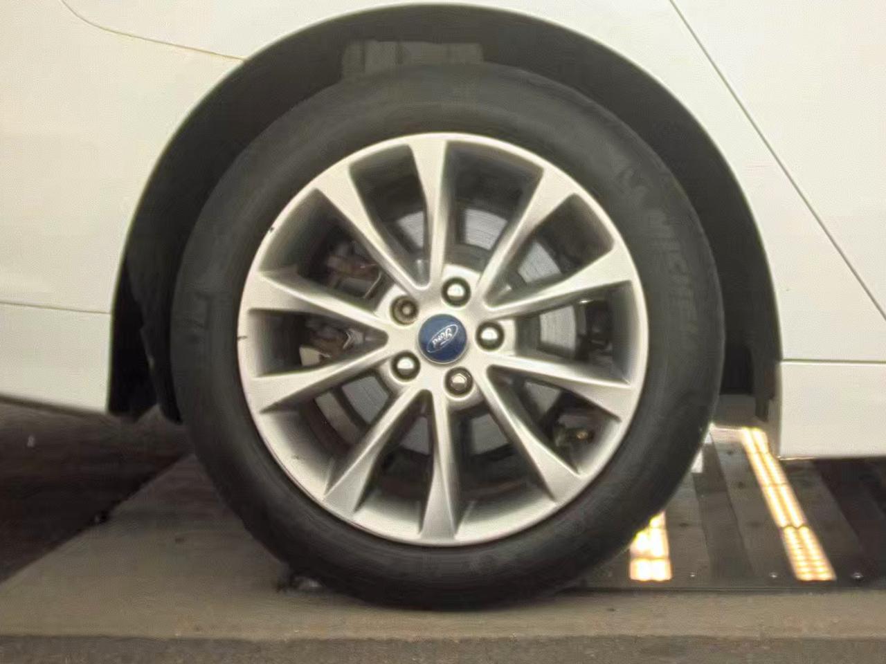 Ford Fusion  2017