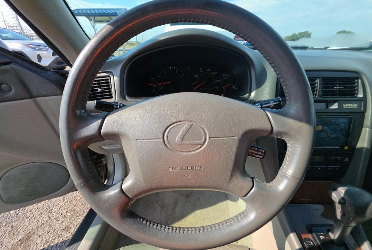 Lexus ES 300 Luxury Sport Sdn  1998