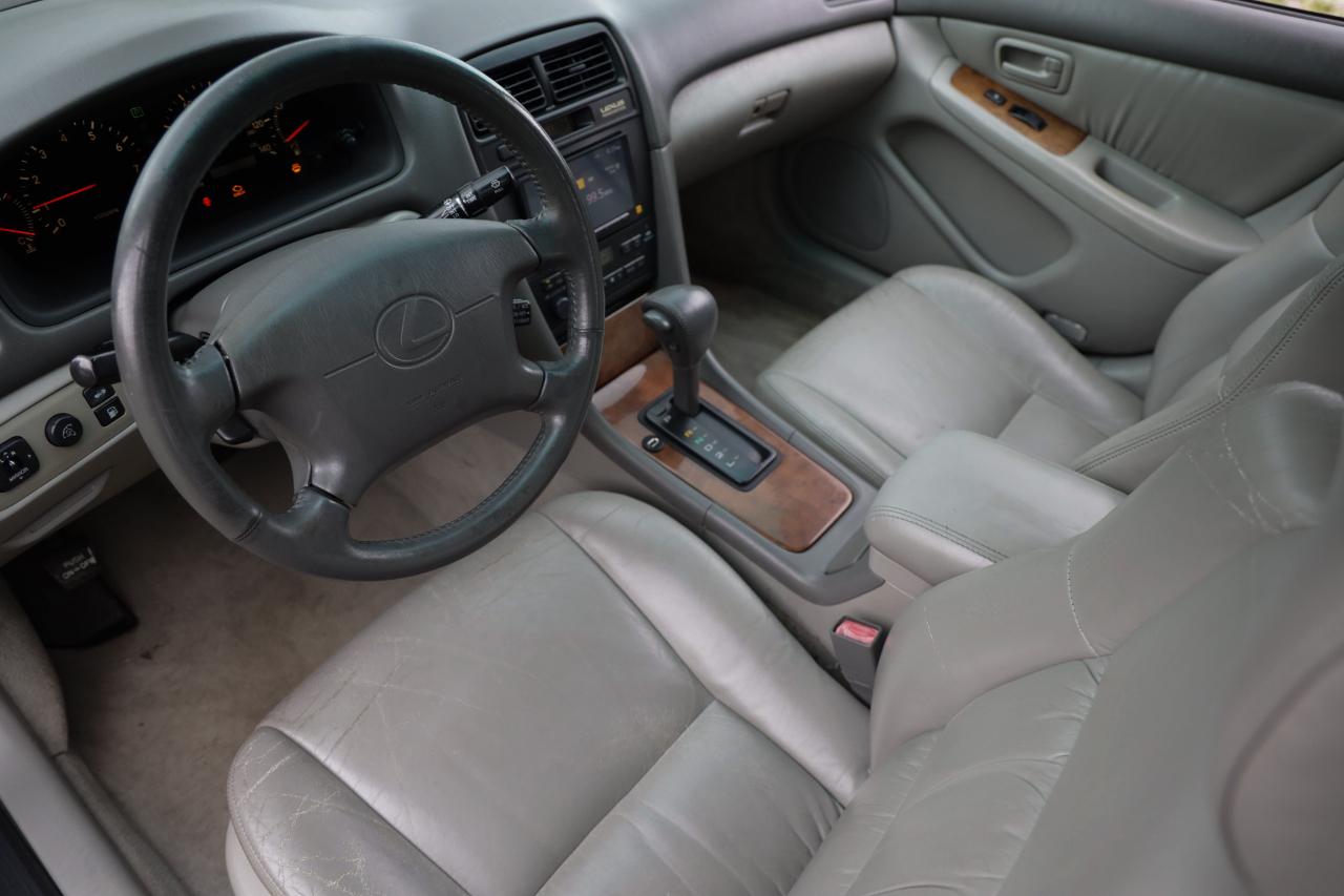 Lexus ES 300 Luxury Sport Sdn  1998