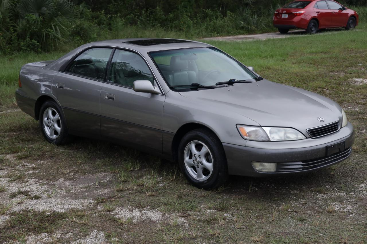 Lexus ES 300 Luxury Sport Sdn  1998