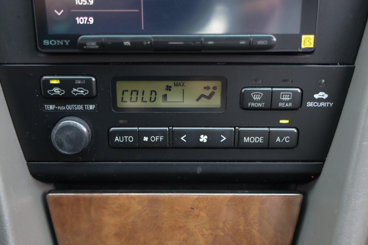 Lexus ES 300 Luxury Sport Sdn  1998