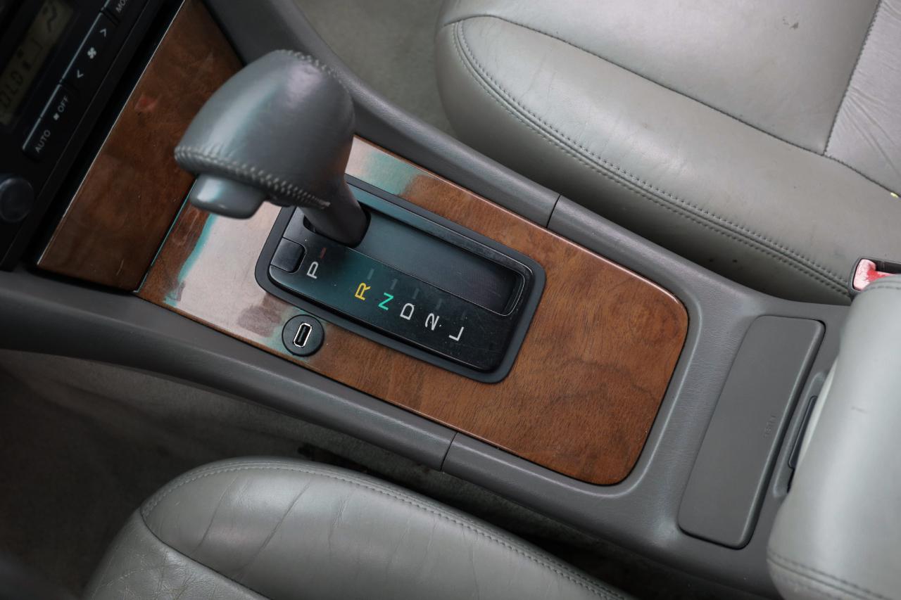 Lexus ES 300 Luxury Sport Sdn  1998