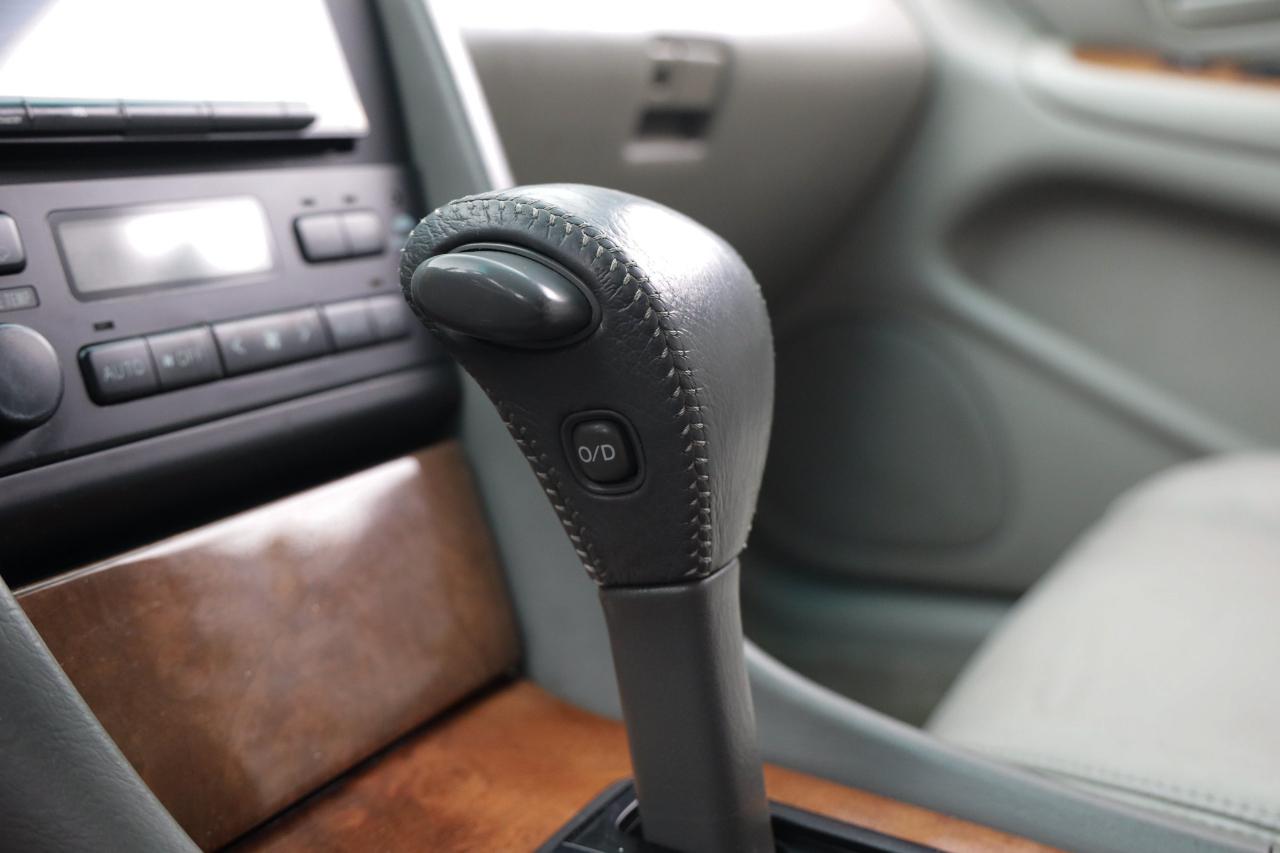 Lexus ES 300 Luxury Sport Sdn  1998
