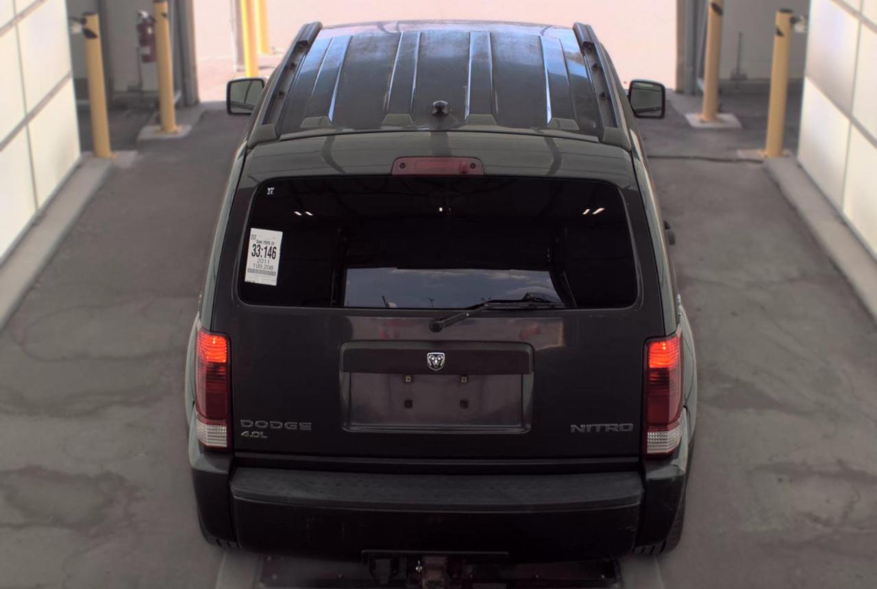 Dodge Nitro  2011