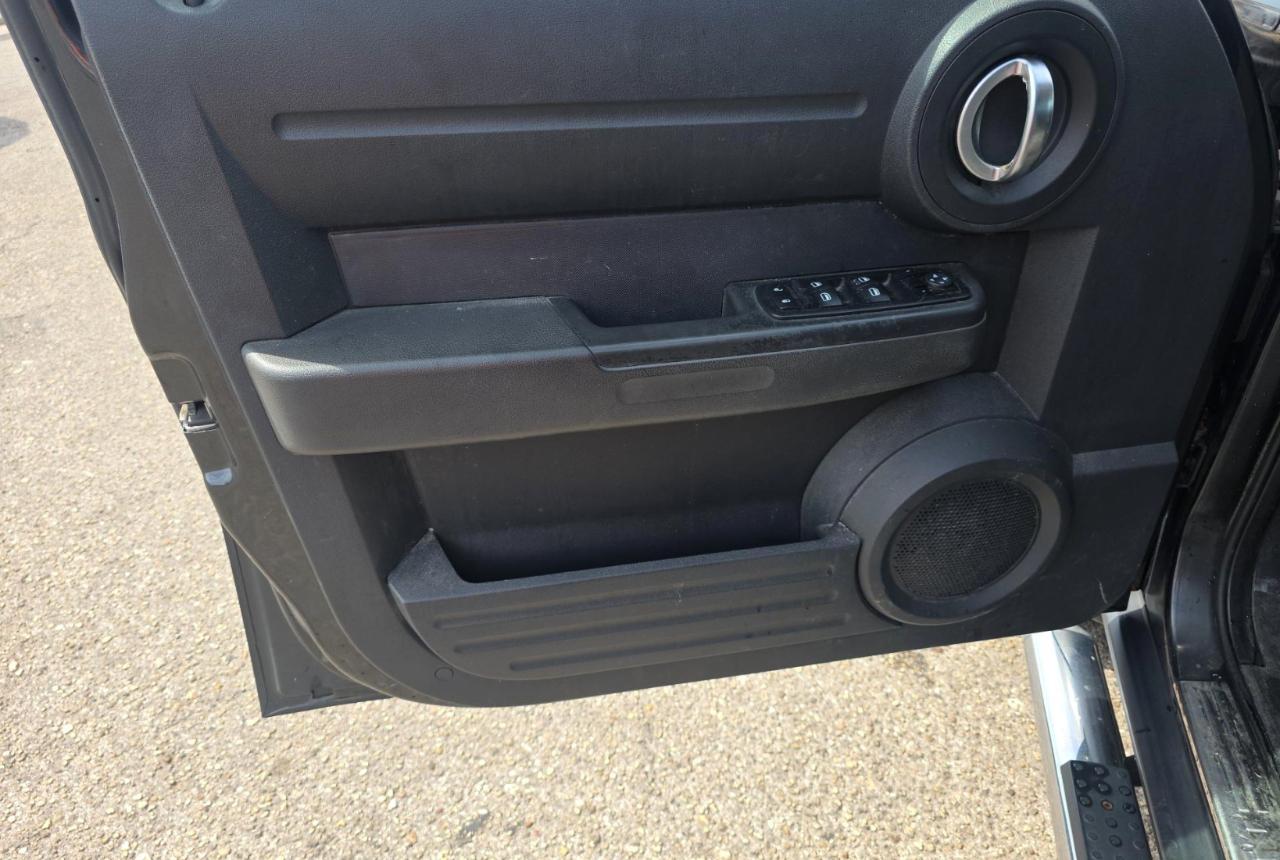 Dodge Nitro  2011