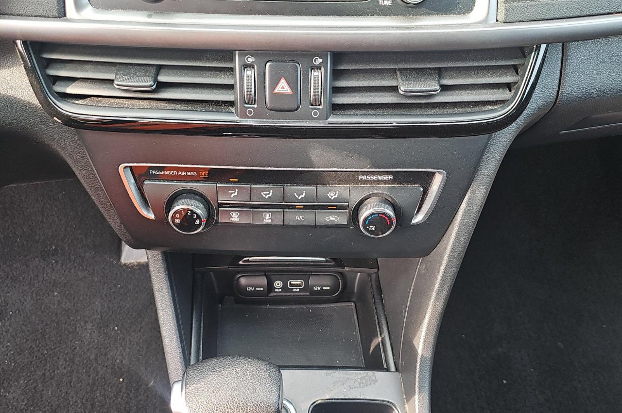 Kia Optima  2017