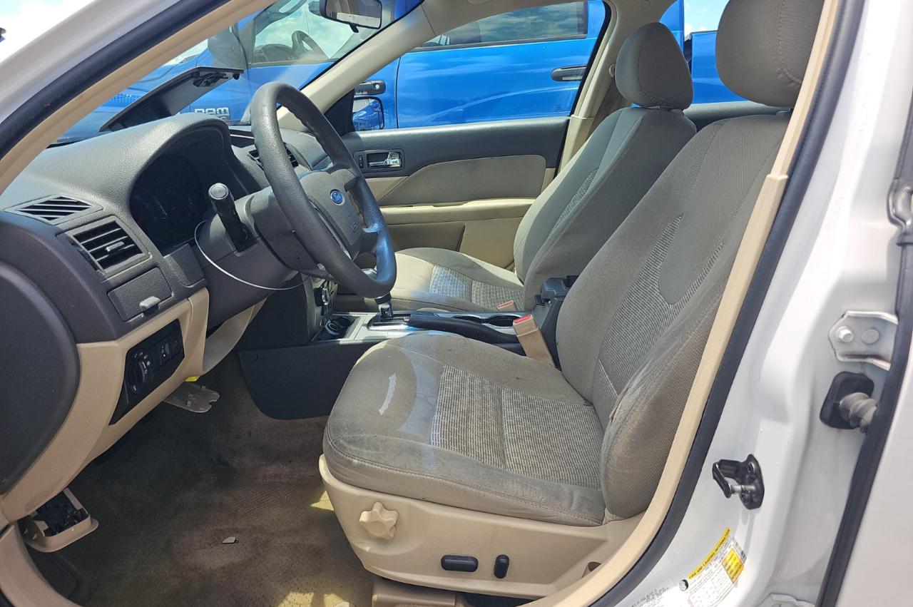Ford Fusion  2011