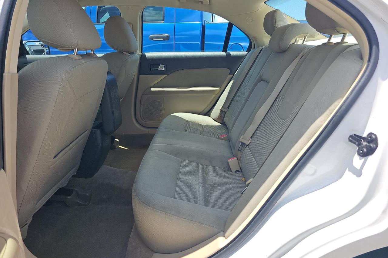 Ford Fusion  2011