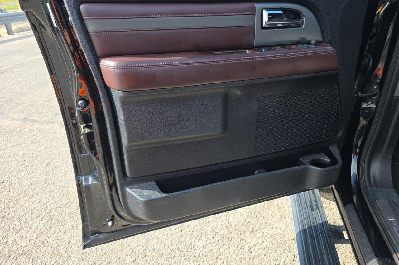Ford Expedition  2016