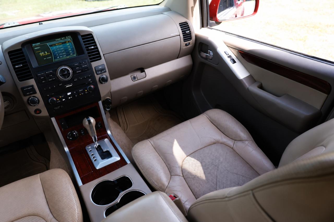 Nissan Pathfinder  2009