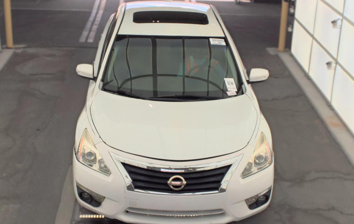 Nissan Altima  2015