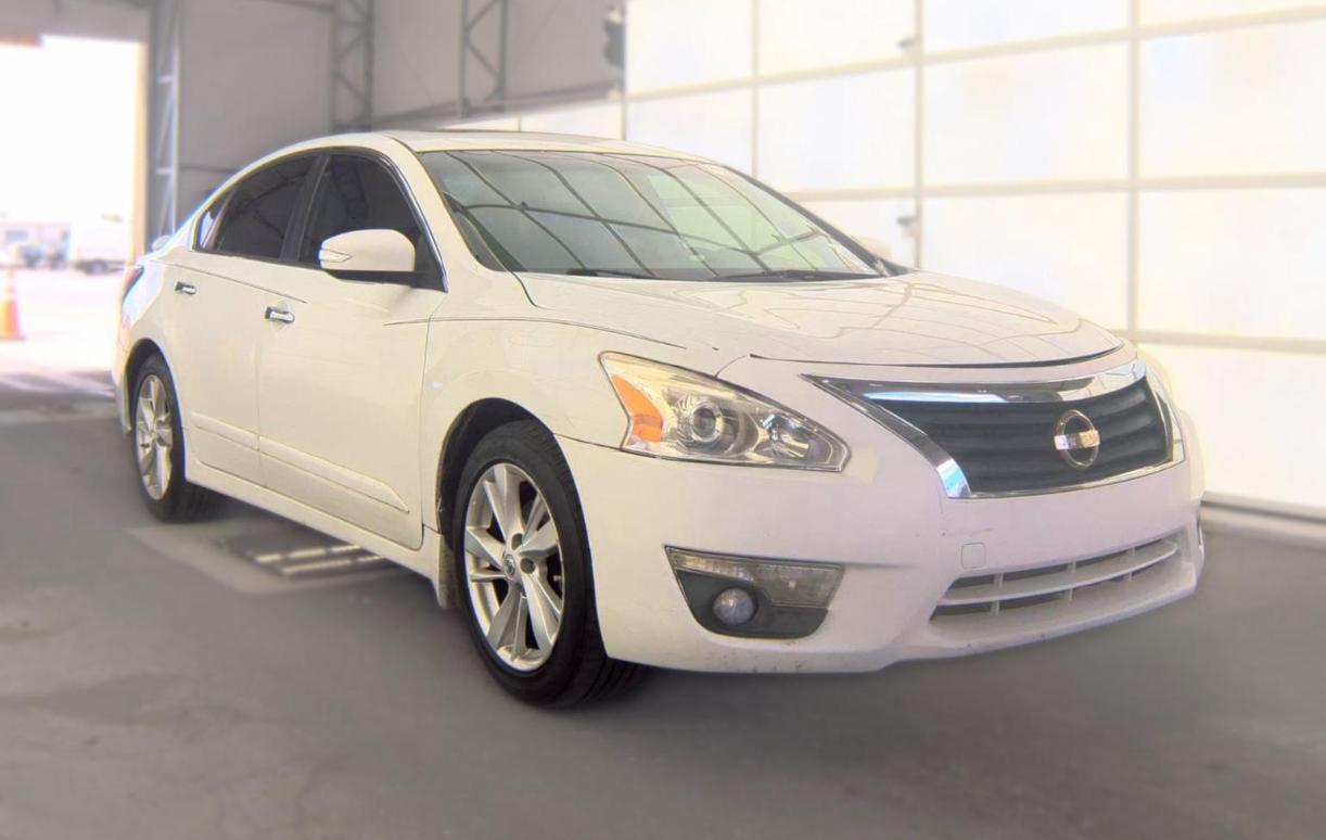 Nissan Altima  2015