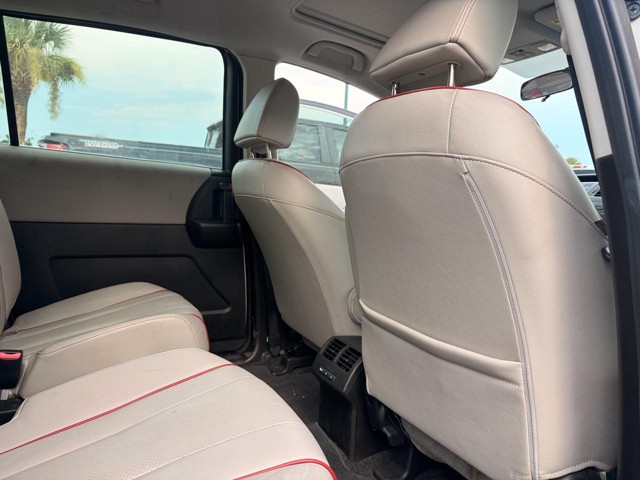Mazda MAZDA5  2012