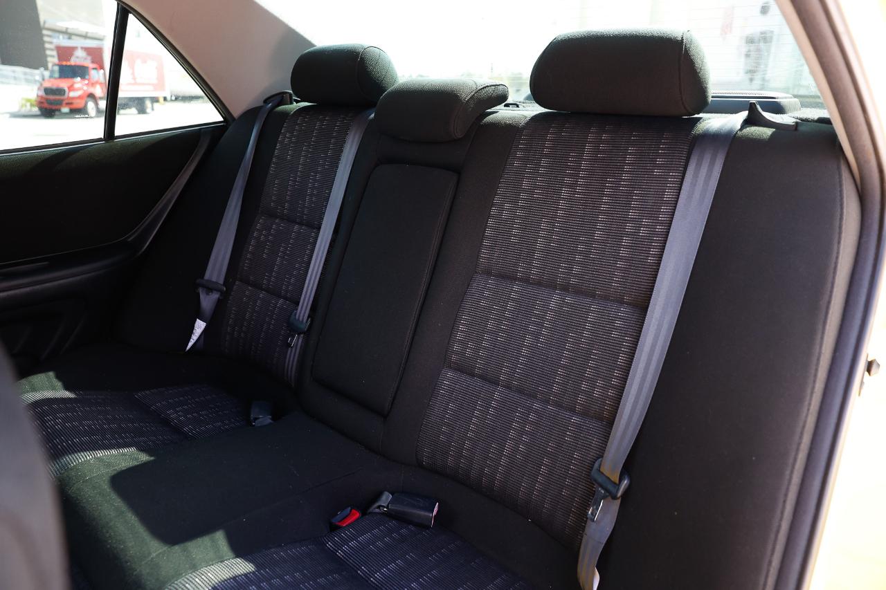 Lexus IS 300  2001