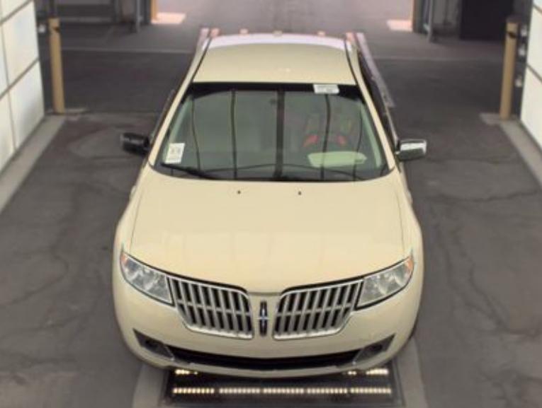 Lincoln MKZ  2012