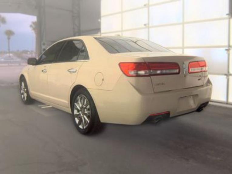 Lincoln MKZ  2012