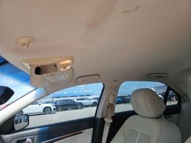 Lincoln MKZ  2012
