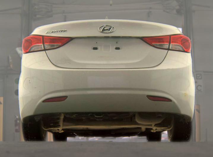 Hyundai Elantra  2013