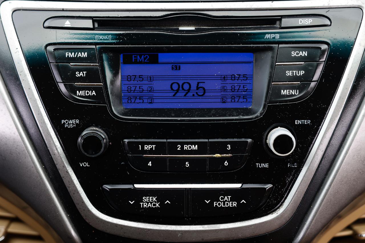 Hyundai Elantra  2013