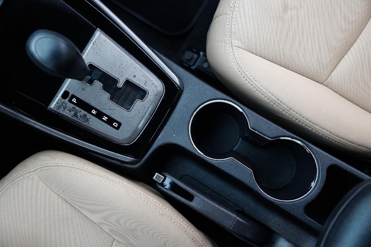 Hyundai Elantra  2013