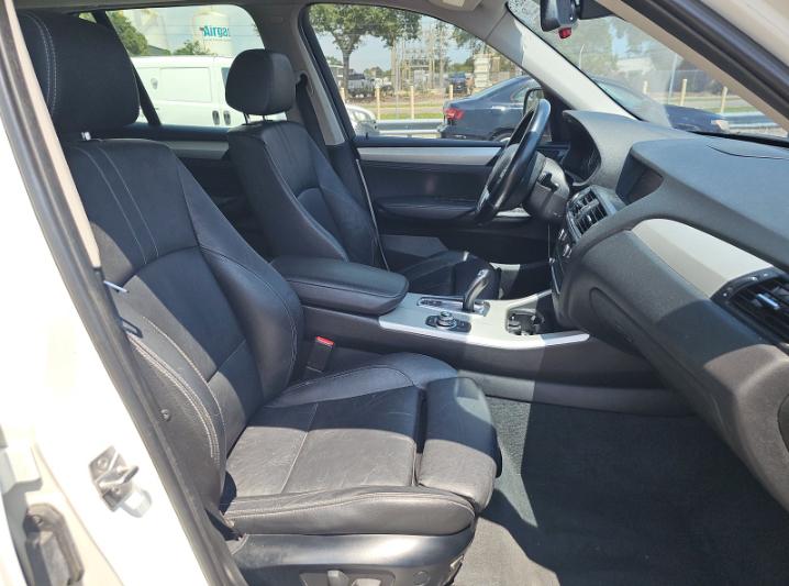BMW X3  2011