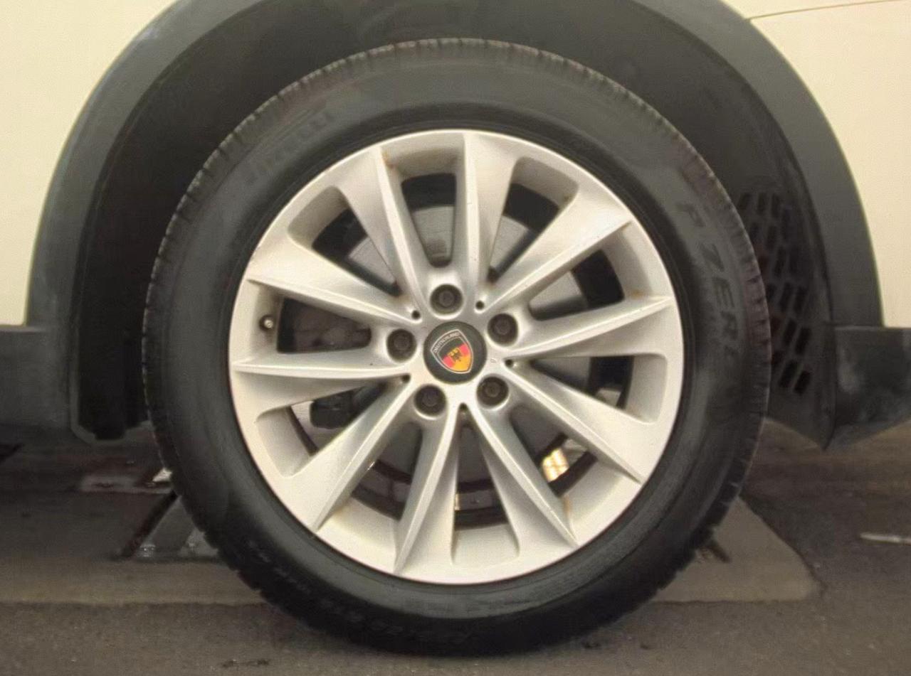 BMW X3  2011