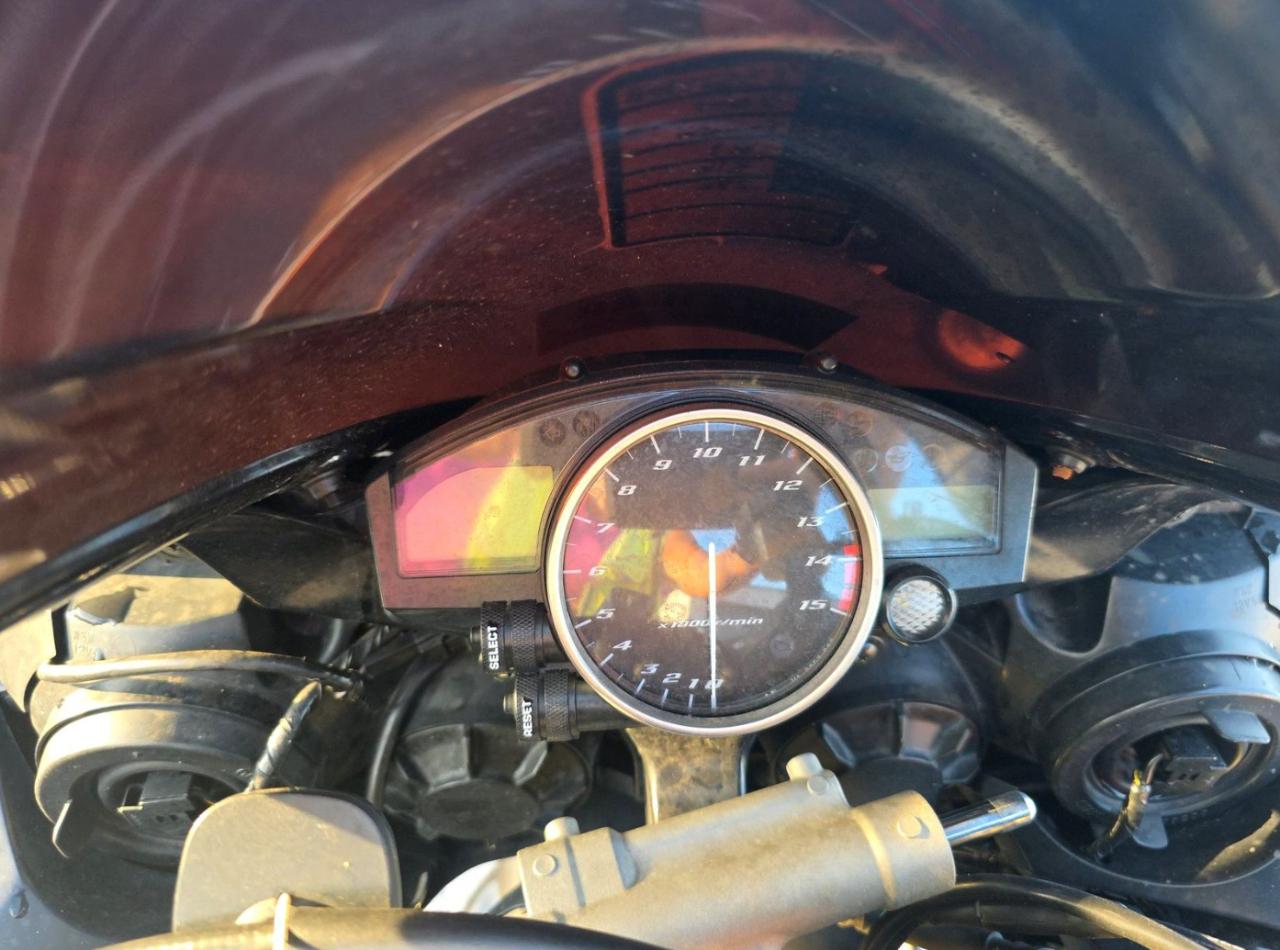 Yamaha YZF-R1  2004