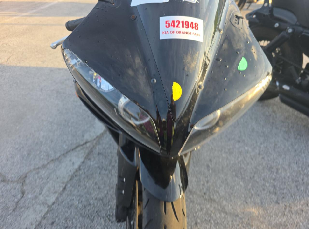 Yamaha YZF-R1  2004