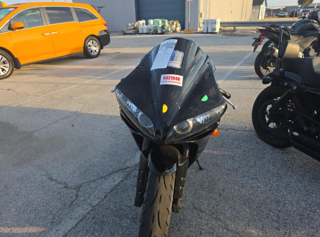Yamaha YZF-R1  2004