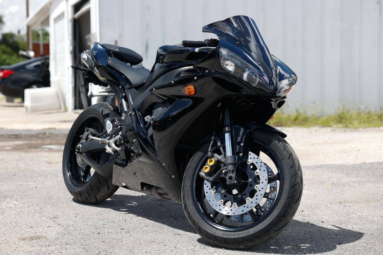 Yamaha YZF-R1  2004