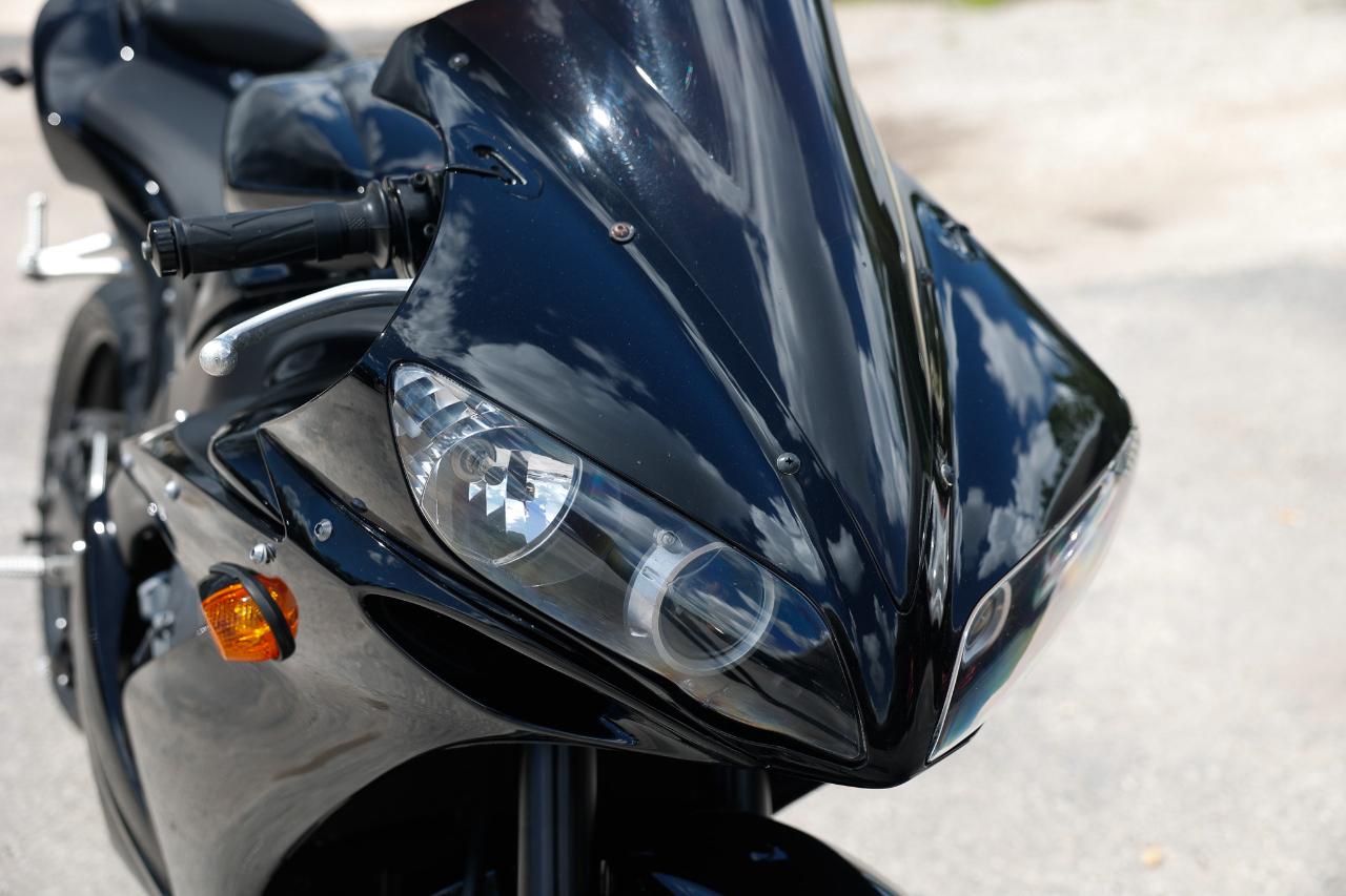 Yamaha YZF-R1  2004