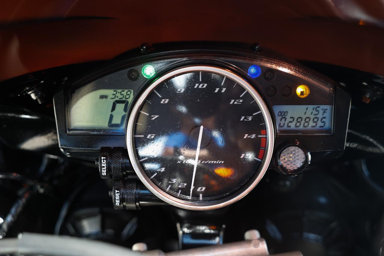Yamaha YZF-R1  2004
