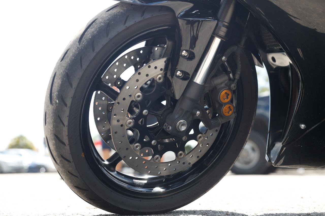 Yamaha YZF-R1  2004