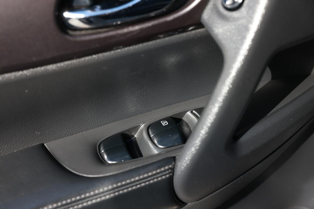 Nissan Rogue  2016