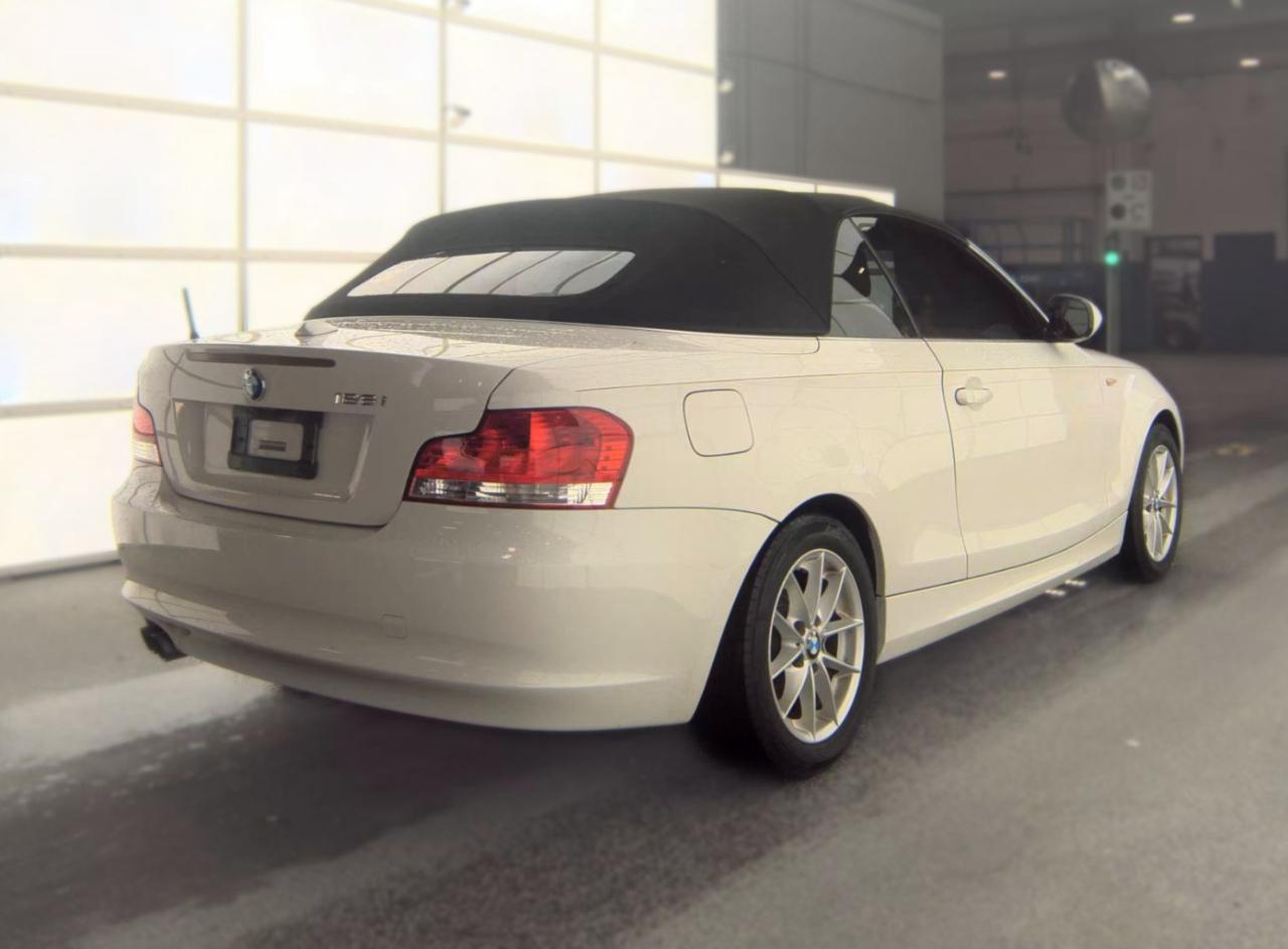 BMW 1 Series  2011