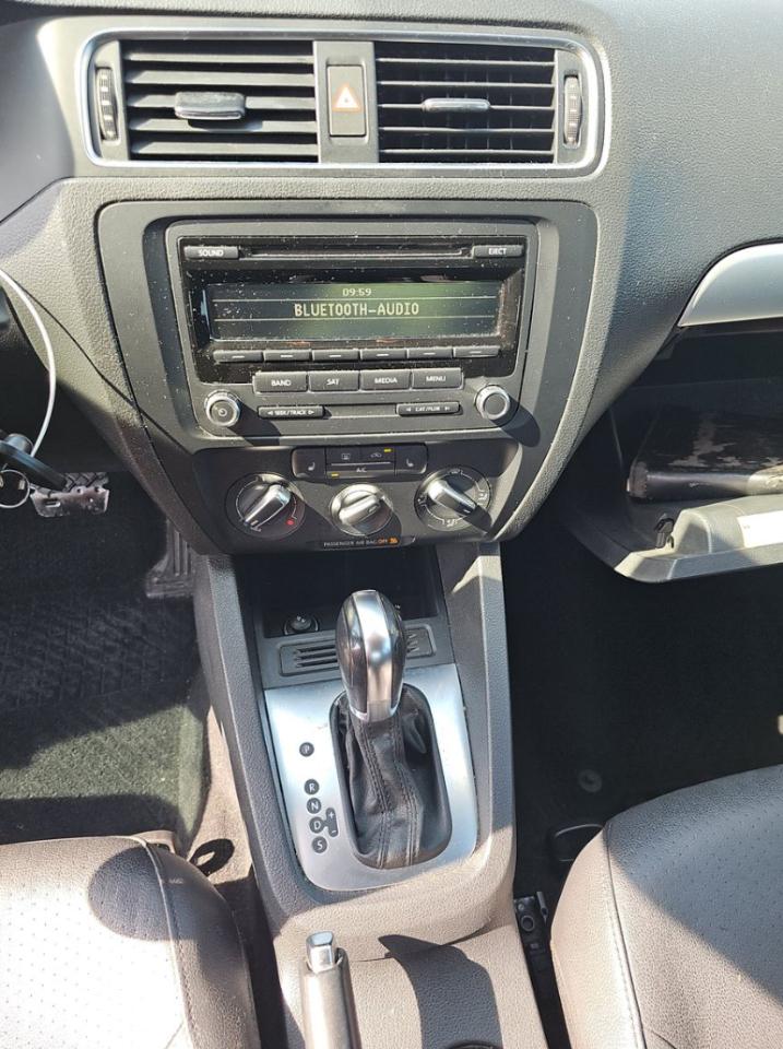 Volkswagen Jetta Sedan  2014
