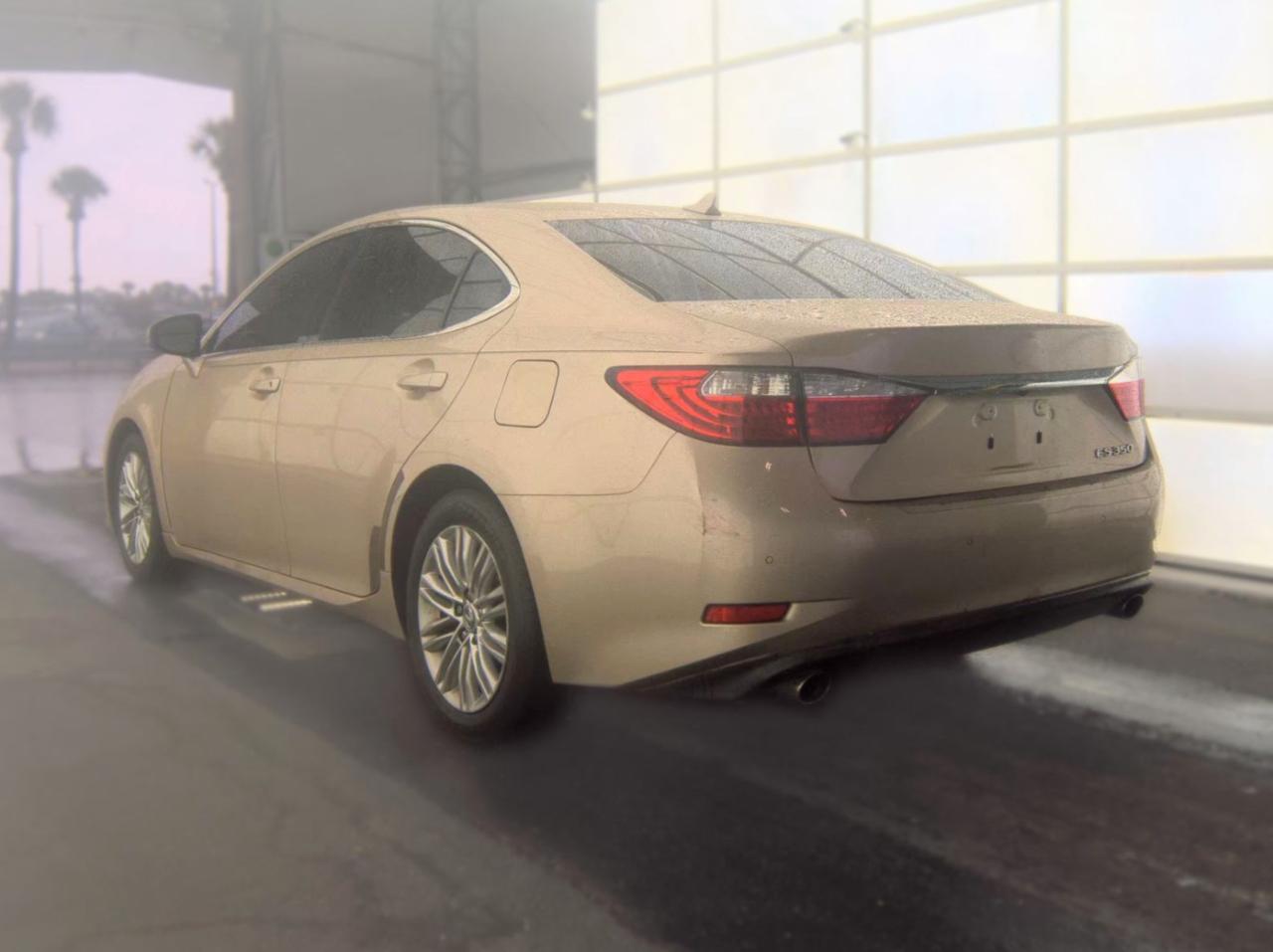 Lexus ES 350  2013
