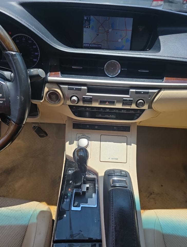 Lexus ES 350  2013