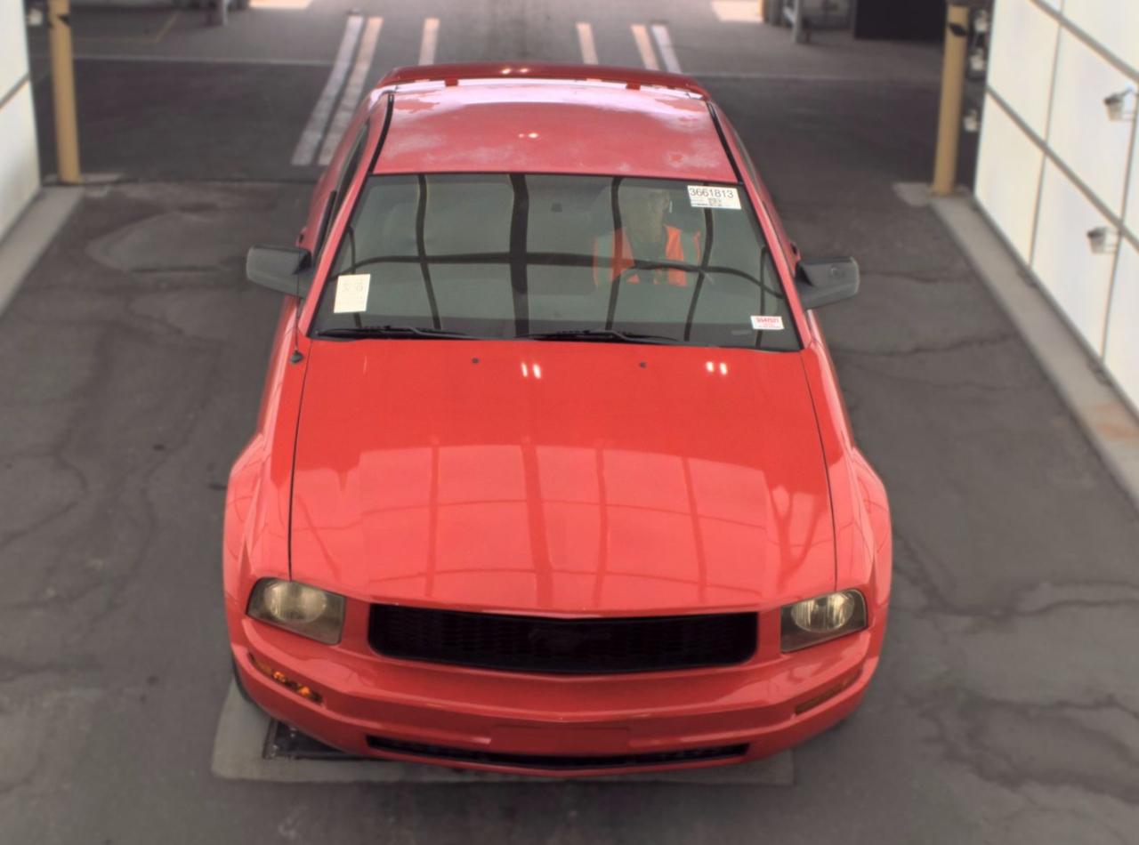 Ford Mustang  2005