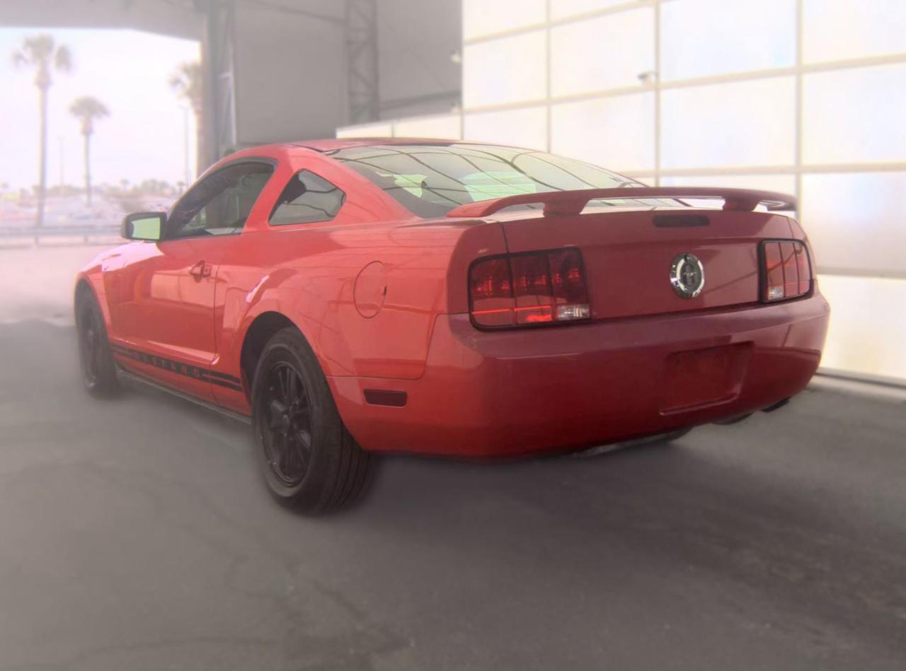 Ford Mustang  2005