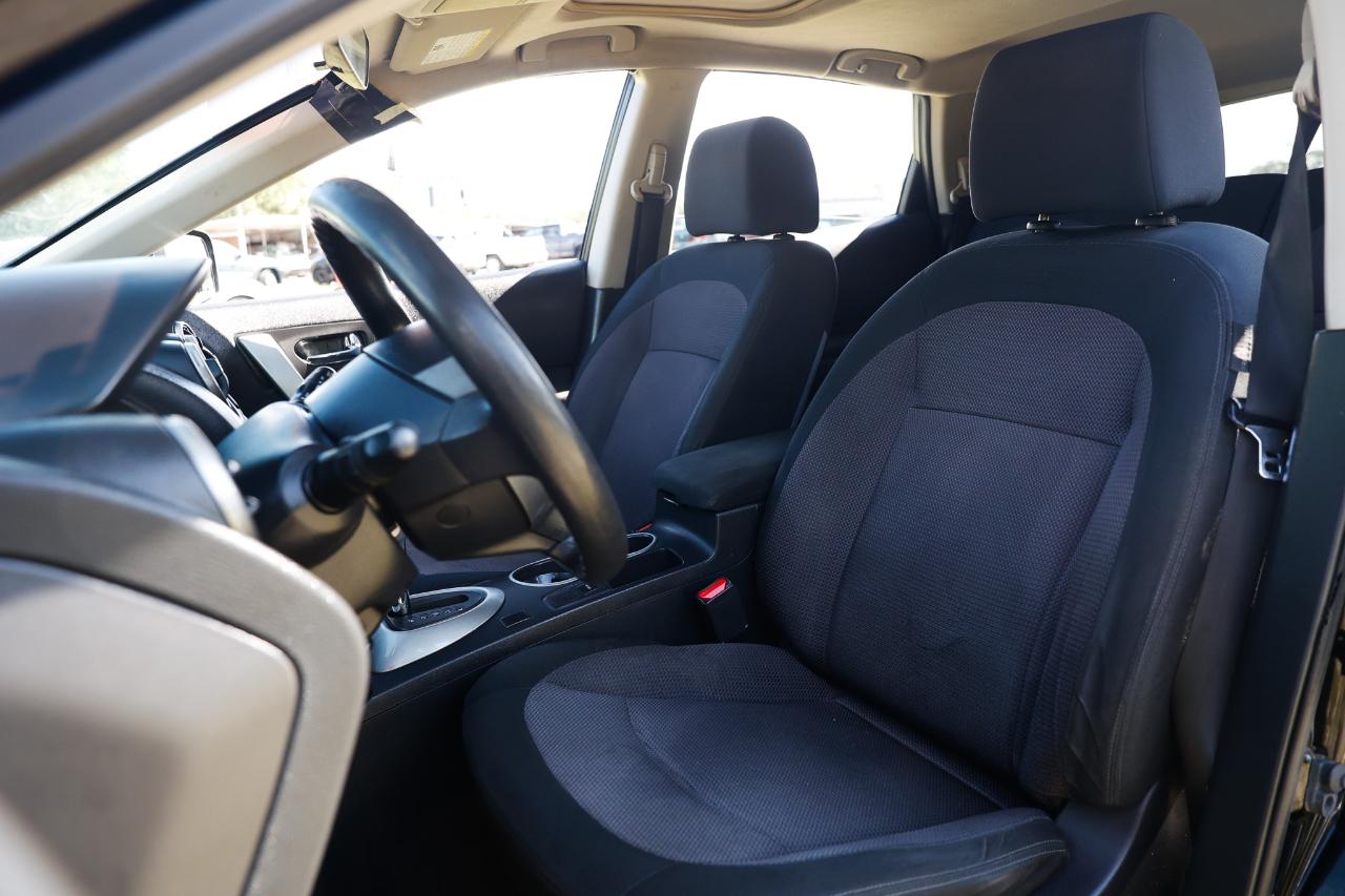 Nissan Rogue  2013